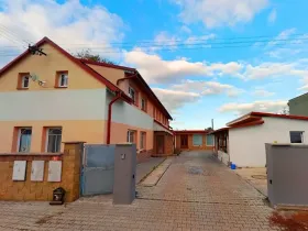 Prodej ubytování, Libenice, 299 m2