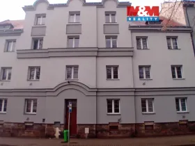 Pronájem bytu 2+kk, Dvůr Králové nad Labem, nábřeží Benešovo, 36 m2