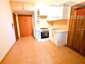 Pronájem bytu 2+kk, Praha - Vysočany, Na břehu, 51 m2