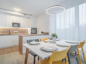 Pronájem bytu 2+1, Praha - Prosek, Litoměřická, 58 m2