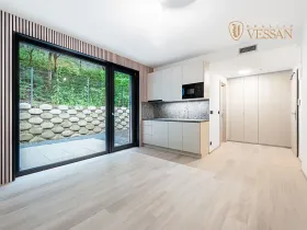 Prodej bytu 1+kk, Praha - Hlubočepy, Na Zlíchově, 26 m2