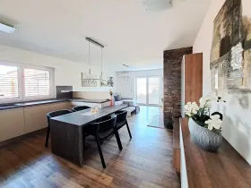 Prodej rodinného domu, Doubravy, 190 m2