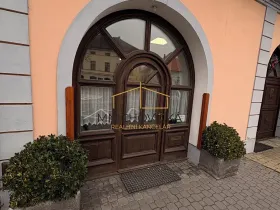 Pronájem kanceláře, Žebrák, Náměstí, 68 m2