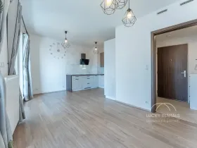 Pronájem bytu 2+kk, Praha - Kamýk, Freiwaldova, 43 m2