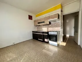 Pronájem bytu 2+1, Karlovy Vary, Konečná, 61 m2