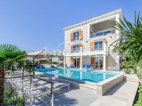Prodej vily, Rogoznica, Chorvatsko, 420 m2