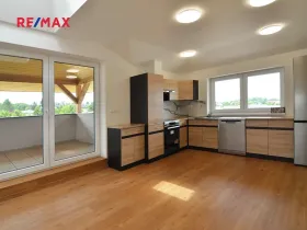 Pronájem bytu 3+1, Úhonice, Otakara Kádnera, 104 m2