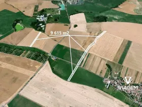 Prodej podílu pole, Kuchařovice, 2403 m2