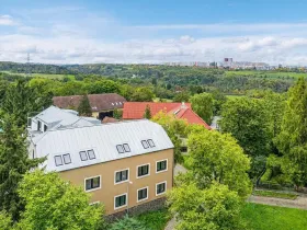 Prodej bytu 5+kk, Praha - Holyně, náměstí Pod lípou, 150 m2