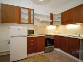 Pronájem bytu 2+kk, Praha - Břevnov, Dusíkova, 34 m2