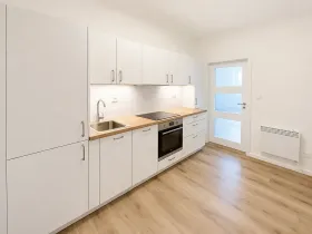 Pronájem bytu 1+1, Praha - Strašnice, Černokostelecká, 32 m2