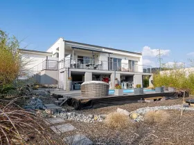 Prodej vily, Králův Dvůr, Na Vinohradech, 140 m2