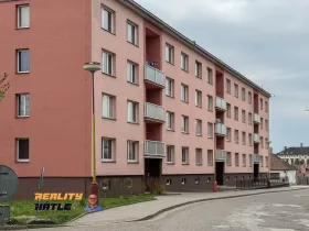 Pronájem bytu 1+1, Hořice, Pod Lipou, 38 m2