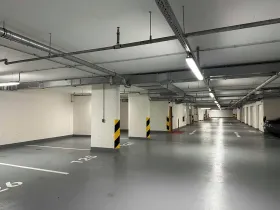 Pronájem garážového stání, Praha - Žižkov, Jana Želivského, 13 m2