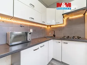 Prodej bytu 2+1, Habartov, Karla Čapka, 52 m2