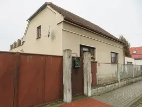 Dražba rodinného domu, Všechlapy, 306 m2