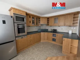 Pronájem bytu 2+1, Louny, Školní, 63 m2