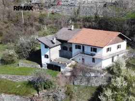 Prodej vily, Aosta, Itálie, 300 m2