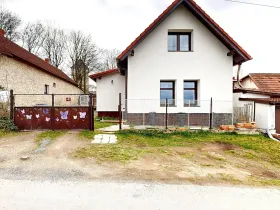 Prodej rodinného domu, Hradešín, 207 m2