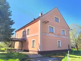 Prodej ubytování, Cheb, U Farmy, 419 m2