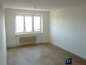 Prodej bytu 3+1, Praha - Strašnice, Černokostelecká, 64 m2