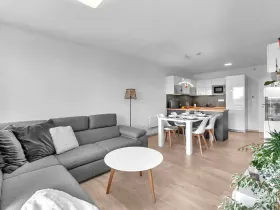 Pronájem bytu 3+kk, Lochenice, 103 m2