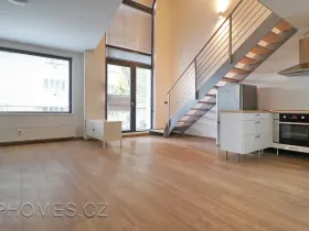 Pronájem bytu 2+kk, Praha - Libeň, U libeňského pivovaru, 57 m2