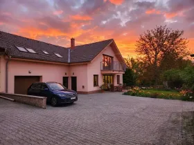 Prodej rodinného domu, Roztoky, Borkovského, 410 m2