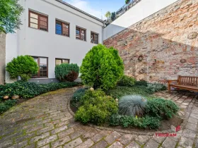 Pronájem bytu 1+kk, Hradec Králové, Dlouhá, 25 m2