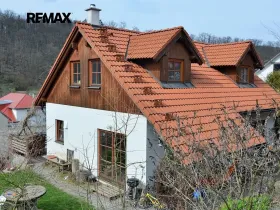 Prodej rodinného domu, Srbsko, Nad Kapličkou, 131 m2
