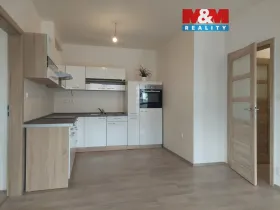 Prodej bytu 3+kk, Břežany II, 81 m2