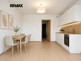 Pronájem bytu 1+kk, Praha - Řeporyje, Jáchymovská, 30 m2