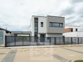 Pronájem rodinného domu, Praha - Stodůlky, Čeřovského, 147 m2