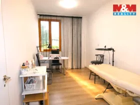 Pronájem obchodního prostoru, Ostrava - Mariánské Hory, 28. října, 25 m2