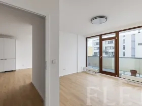 Pronájem bytu 2+kk, Praha - Holešovice, Poupětova, 50 m2