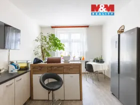 Pronájem bytu 2+1, Plzeň, V Bezovce, 74 m2