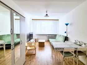 Pronájem bytu 2+kk, Praha - Čakovice, Ke stadionu, 43 m2