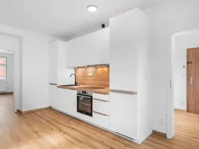 Prodej bytu 2+kk, Praha - Žižkov, Seifertova, 42 m2