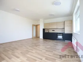 Pronájem bytu 3+kk, Praha - Uhříněves, Ke kříži, 79 m2