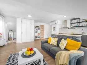 Pronájem bytu 1+kk, Praha - Hlubočepy, Pod Žvahovem, 47 m2