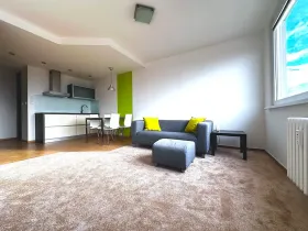 Pronájem bytu 1+kk, Praha, Milánská, 45 m2