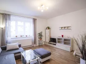 Pronájem bytu 1+kk, Praha - Libeň, Krejčího, 34 m2