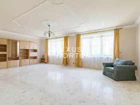 Pronájem rodinného domu, Praha - Řepy, Doubravínova, 480 m2