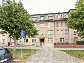 Pronájem bytu 2+1, Praha - Hradčany, Na valech, 79 m2