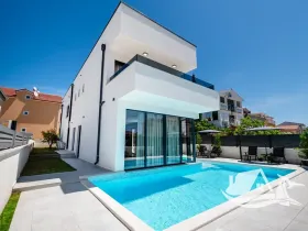 Prodej vily, Vrsi, Chorvatsko, 237 m2