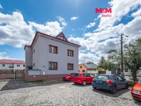 Prodej bytu 2+1, Rožďalovice, Náměstí, 63 m2