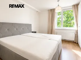 Pronájem bytu 2+kk, Praha - Hloubětín, Kbelská, 54 m2