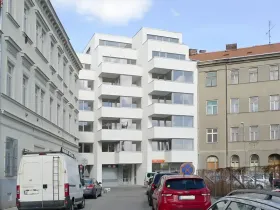 Pronájem garážového stání, Brno, Mlýnská, 15 m2