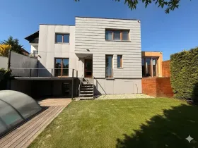 Prodej rodinného domu, Praha - Kyje, Sklenská, 200 m2