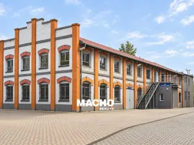 Pronájem kanceláře, Králův Dvůr, Tovární, 370 m2